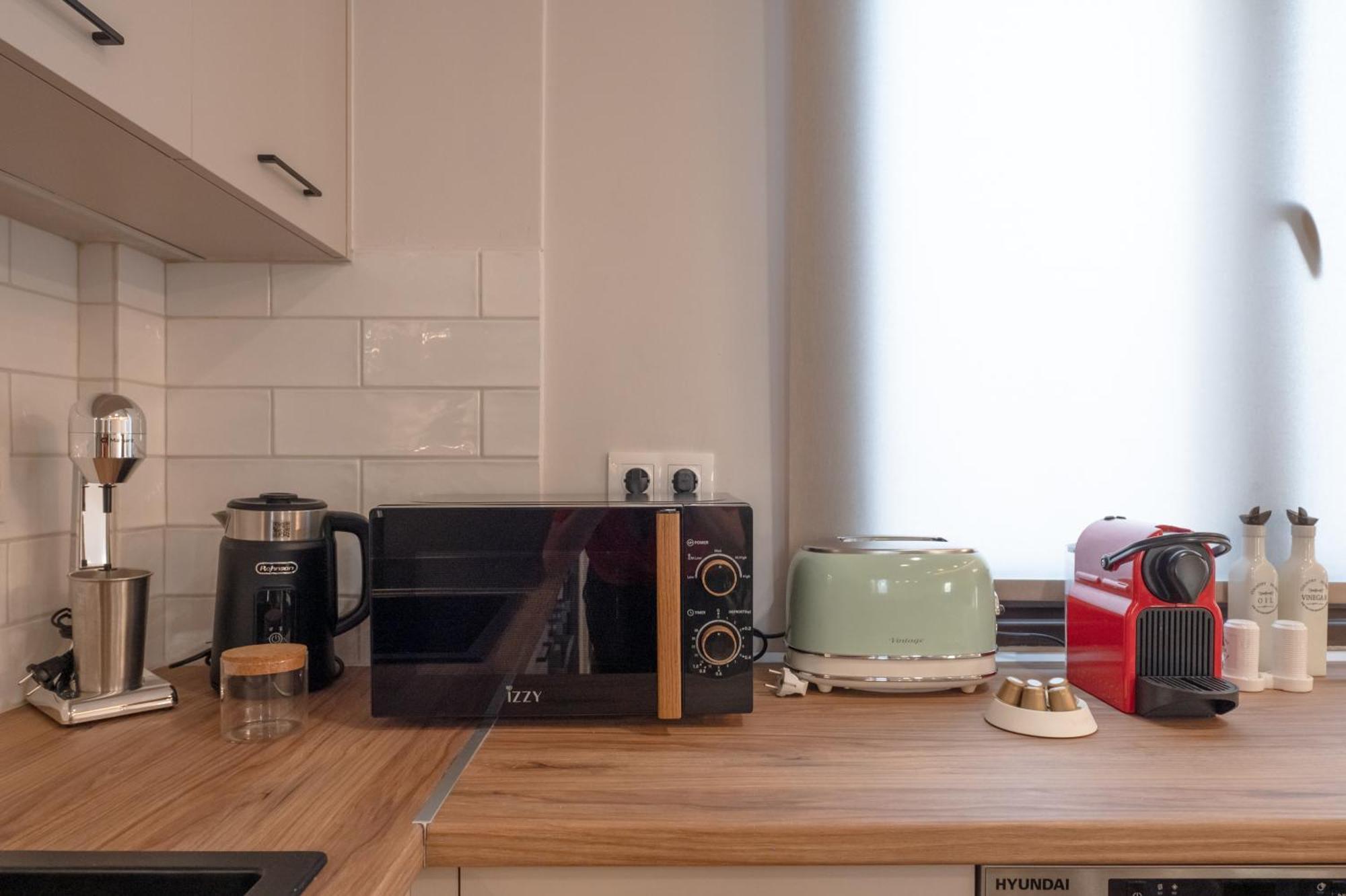 Live Life Plaka Apartment Athens Ngoại thất bức ảnh