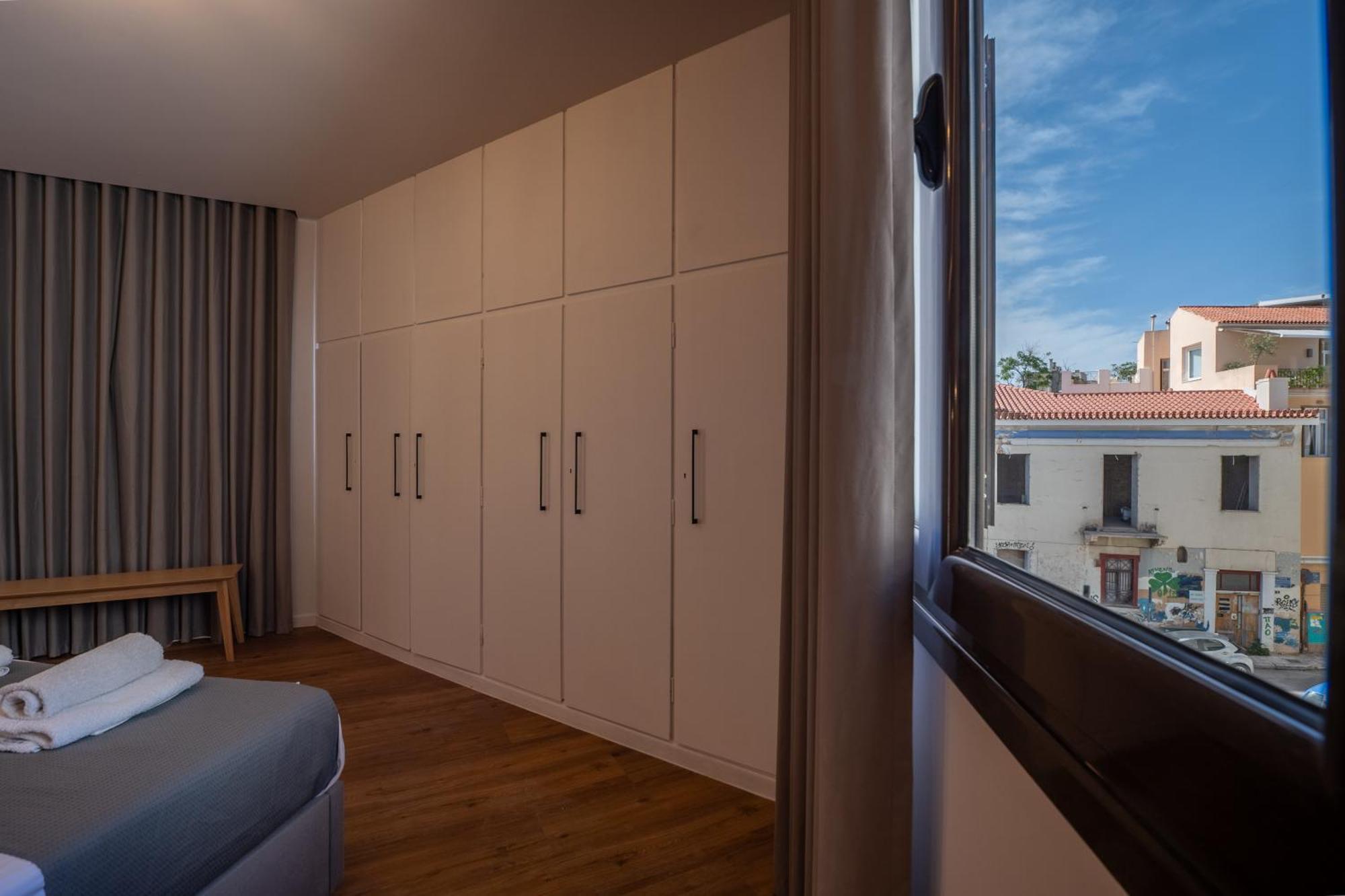 Live Life Plaka Apartment Athens Ngoại thất bức ảnh