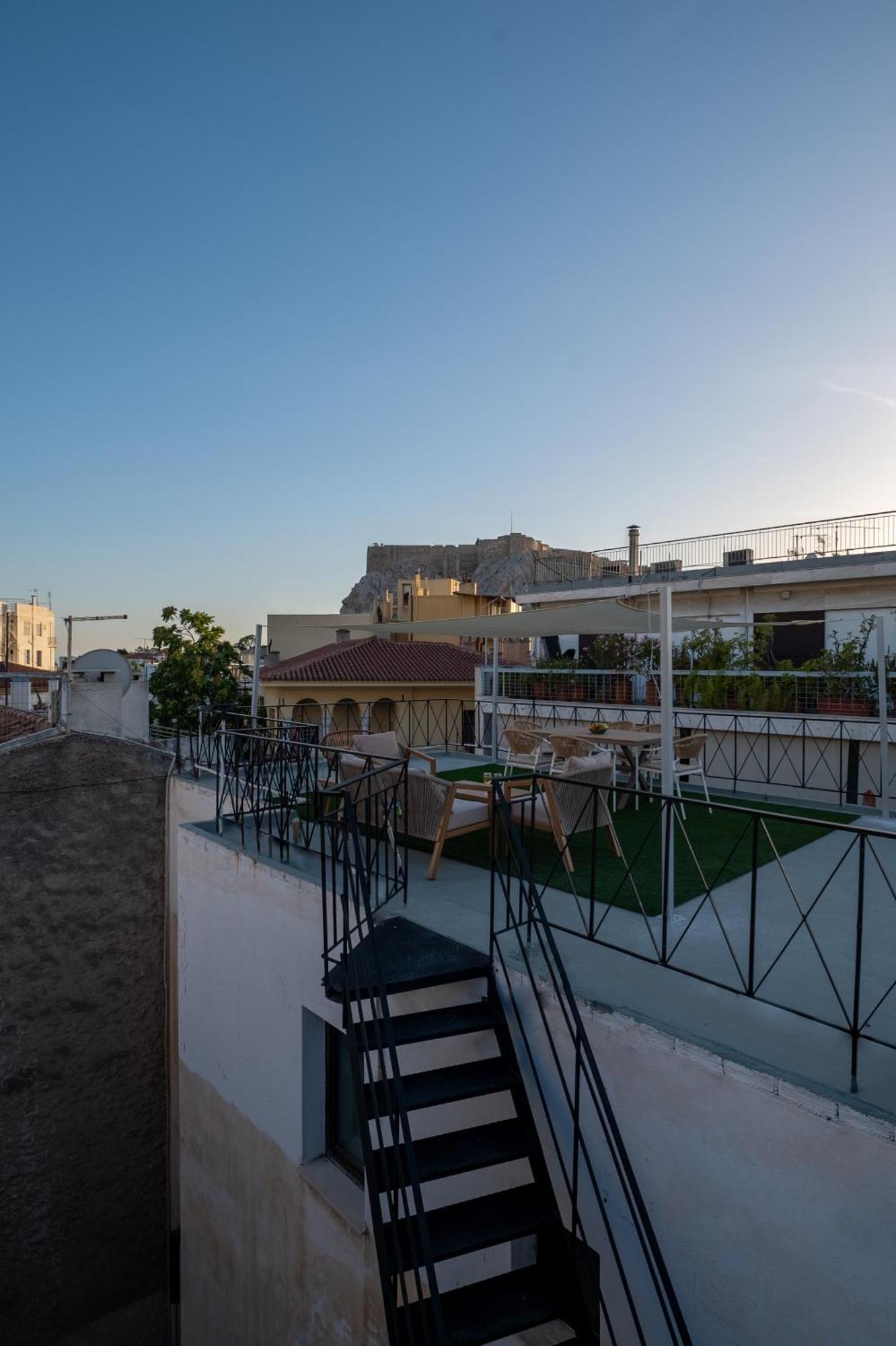 Live Life Plaka Apartment Athens Ngoại thất bức ảnh