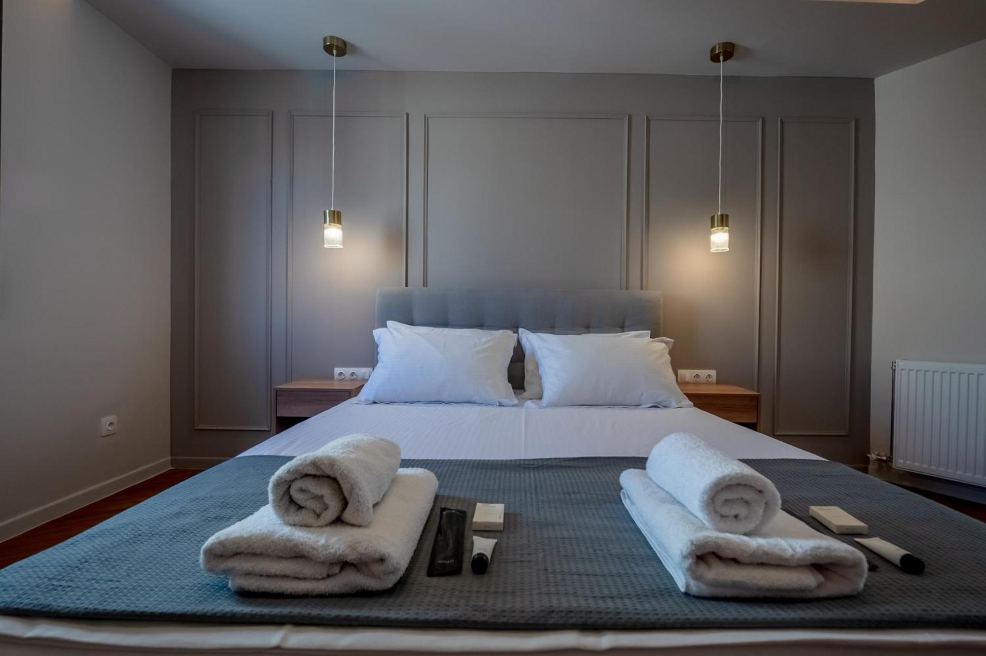 Live Life Plaka Apartment Athens Ngoại thất bức ảnh