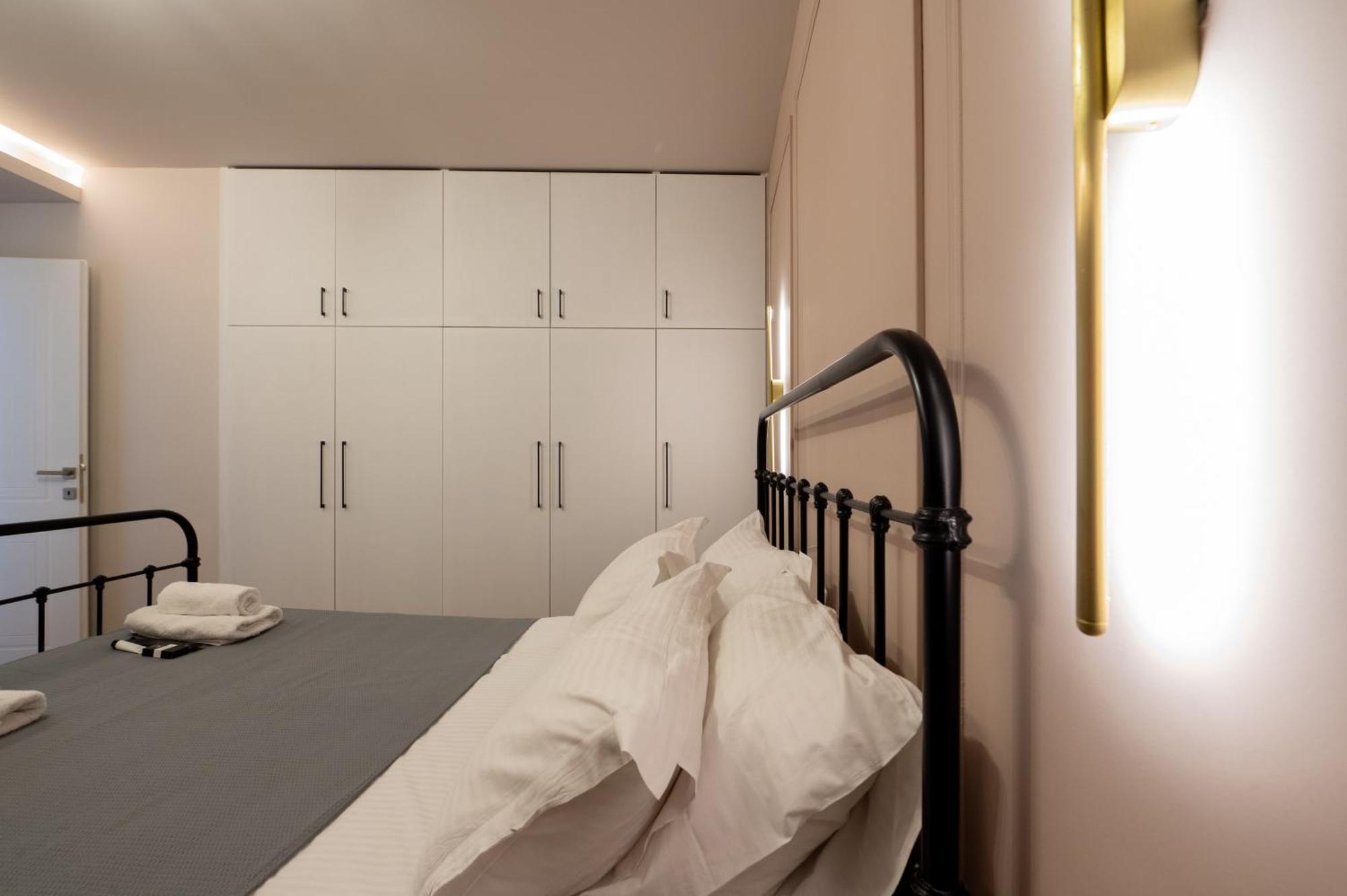 Live Life Plaka Apartment Athens Ngoại thất bức ảnh