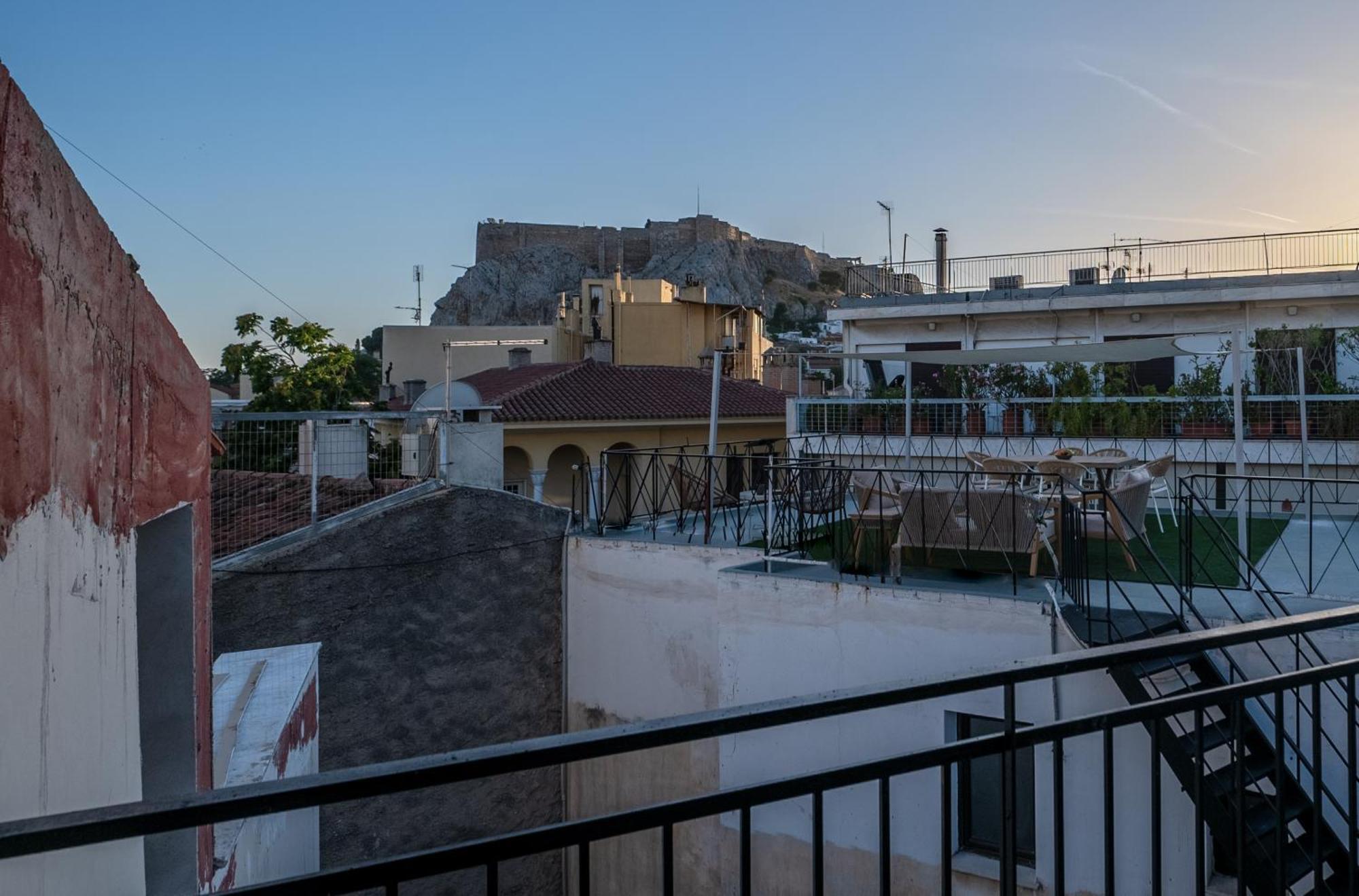 Live Life Plaka Apartment Athens Ngoại thất bức ảnh