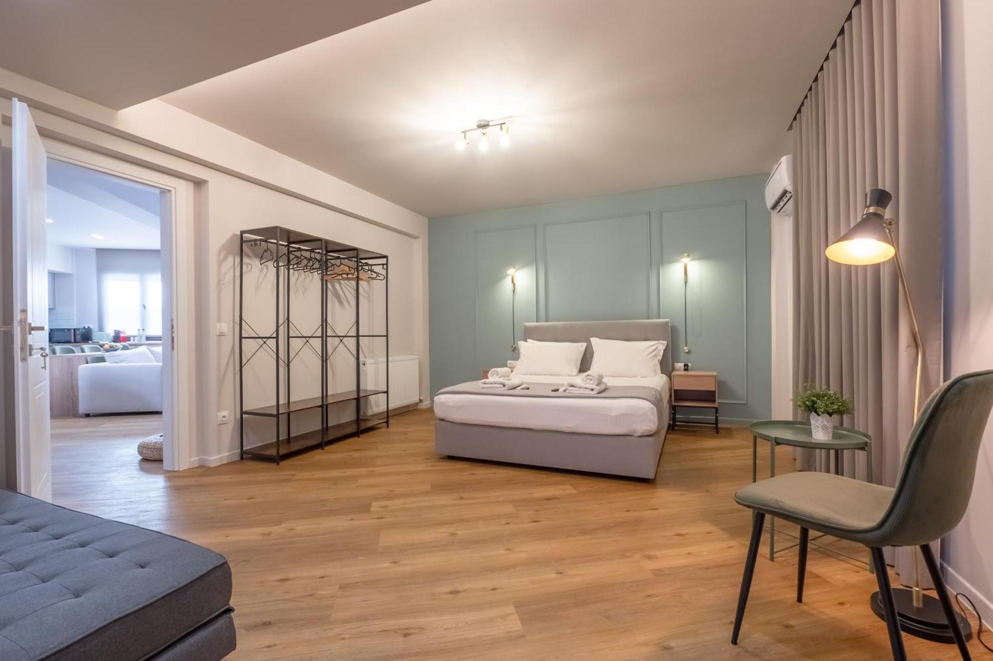 Live Life Plaka Apartment Athens Ngoại thất bức ảnh